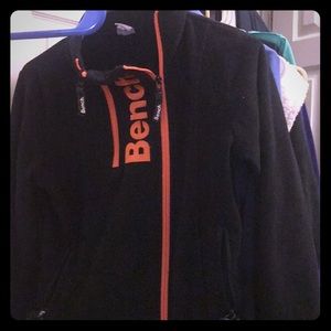 Bench zip up